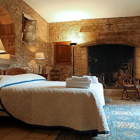 D'hotes Avec Piscine La Rossillonie 3*
