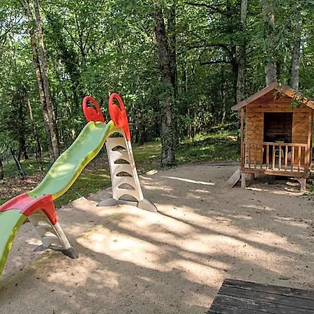 D'hotes La Rossillonie Bed and Breakfast 3*