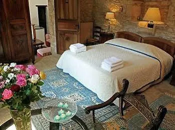 D'hotes Avec Piscine La Rossillonie Bed & Breakfast